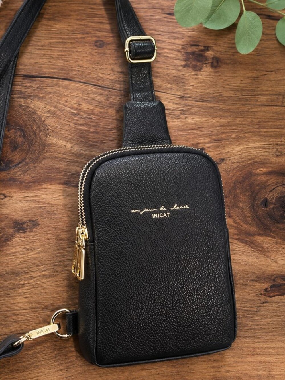 New NICAT Faux Leather Small Crossbody Sling Bag NWT